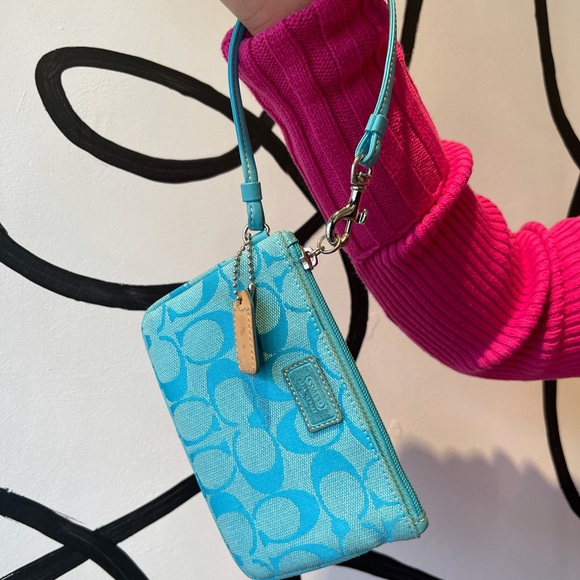 Handbags - Blue coach wristlet